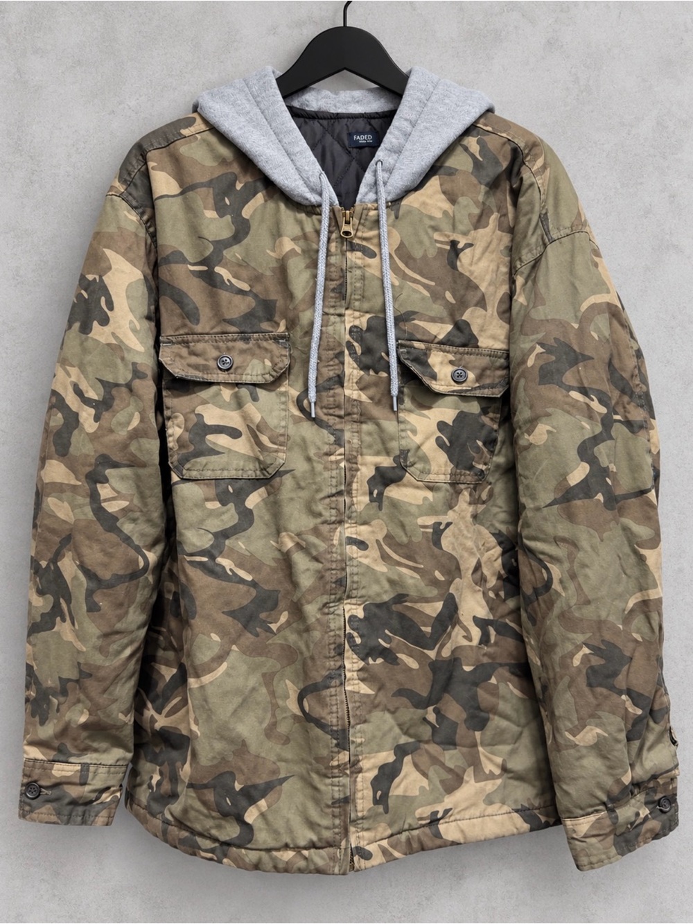 Faded Glory Men's Camouflage Hooded Field utility Jacket with Gray Hood size xl